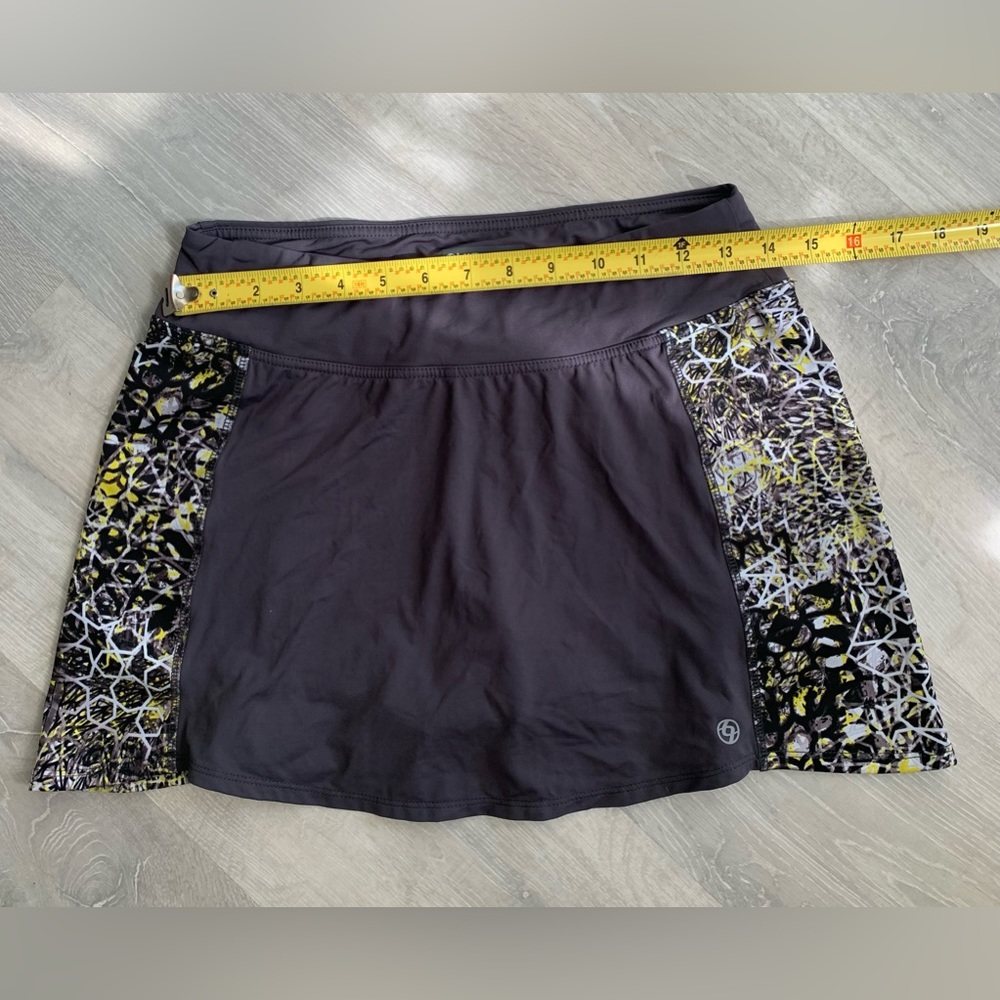 Lija Sz S Grey and Yellow Skorts - Picture 5 of 10